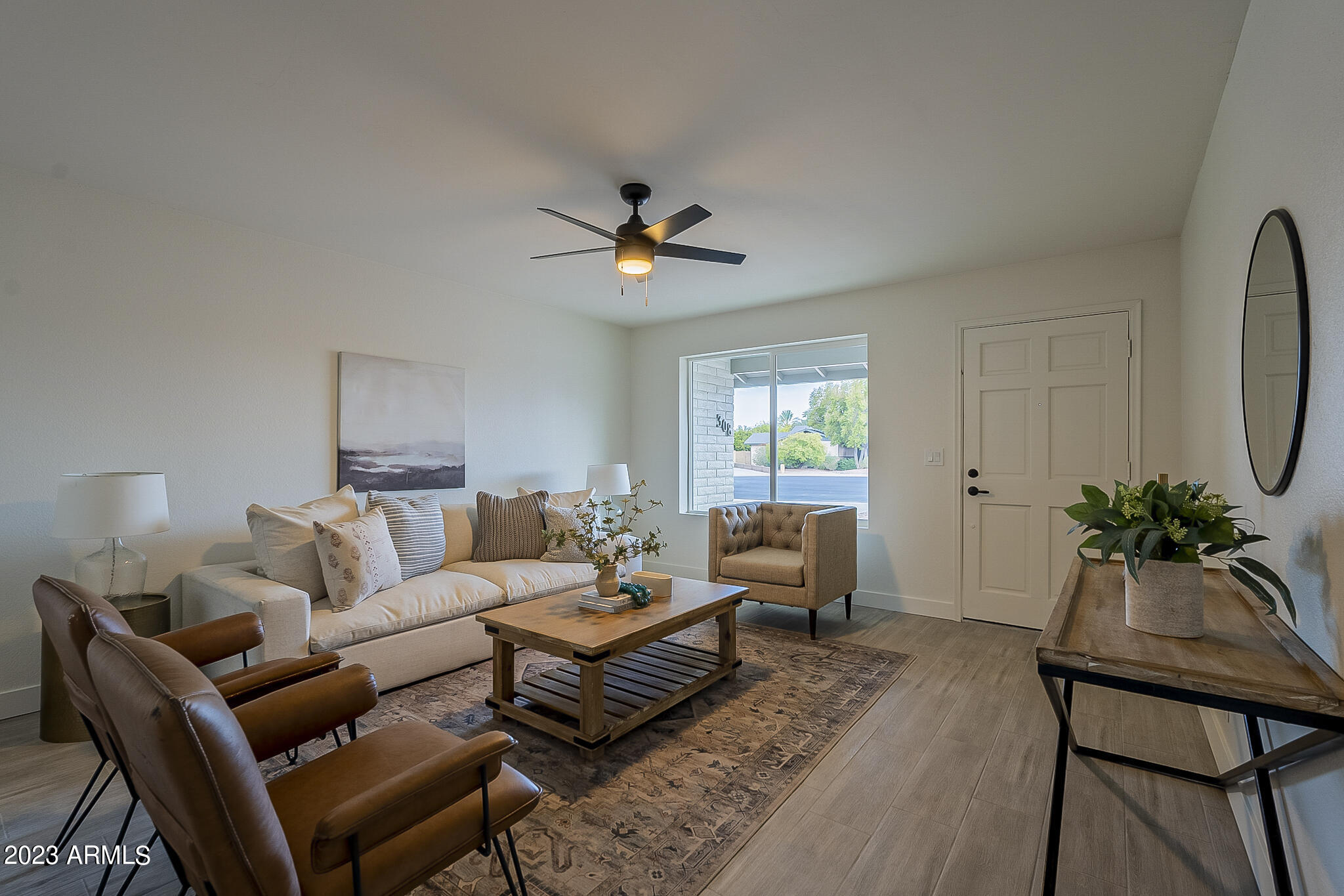 308 East Silver Creek Road Gilbert, AZ 85296 - Photo 9 of 46 Living Room