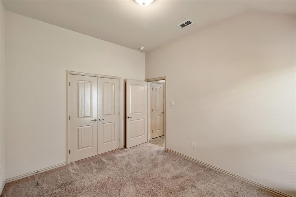 2234 Fallbrooke Drive Grand Prairie, TX 75050 - Photo 18 of 36