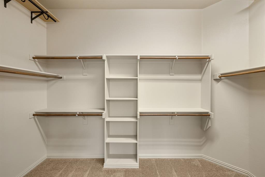 2234 Fallbrooke Drive Grand Prairie, TX 75050 - Photo 23 of 36