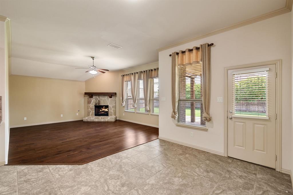 2234 Fallbrooke Drive Grand Prairie, TX 75050 - Photo 25 of 36