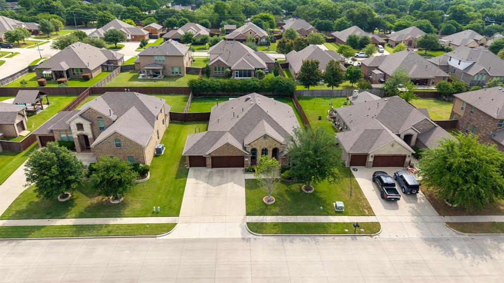 2234 Fallbrooke Drive Grand Prairie, TX 75050 - Photo 31 of 36