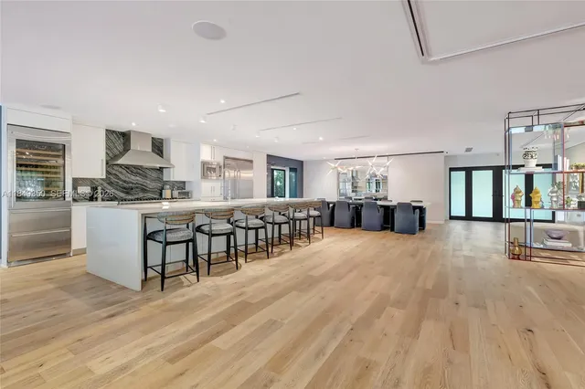 $4,800,000 | 2152 Prairie Avenue, Miami Beach, FL 33139