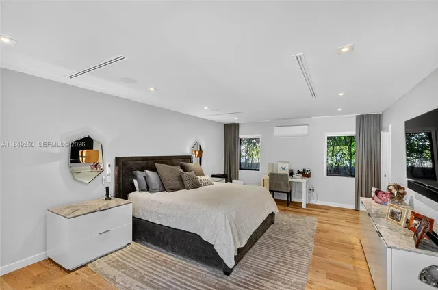 $4,800,000 | 2152 Prairie Avenue, Miami Beach, FL 33139