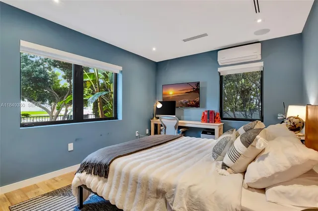 $4,800,000 | 2152 Prairie Avenue, Miami Beach, FL 33139