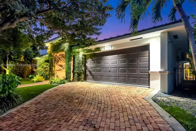 $4,800,000 | 2152 Prairie Avenue, Miami Beach, FL 33139
