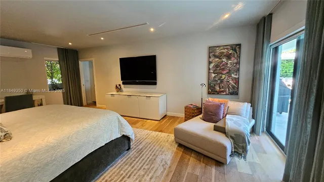 $4,999,000 | 2152 Prairie Avenue, Miami Beach, FL 33139