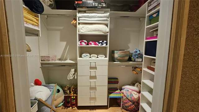 $4,999,000 | 2152 Prairie Avenue, Miami Beach, FL 33139