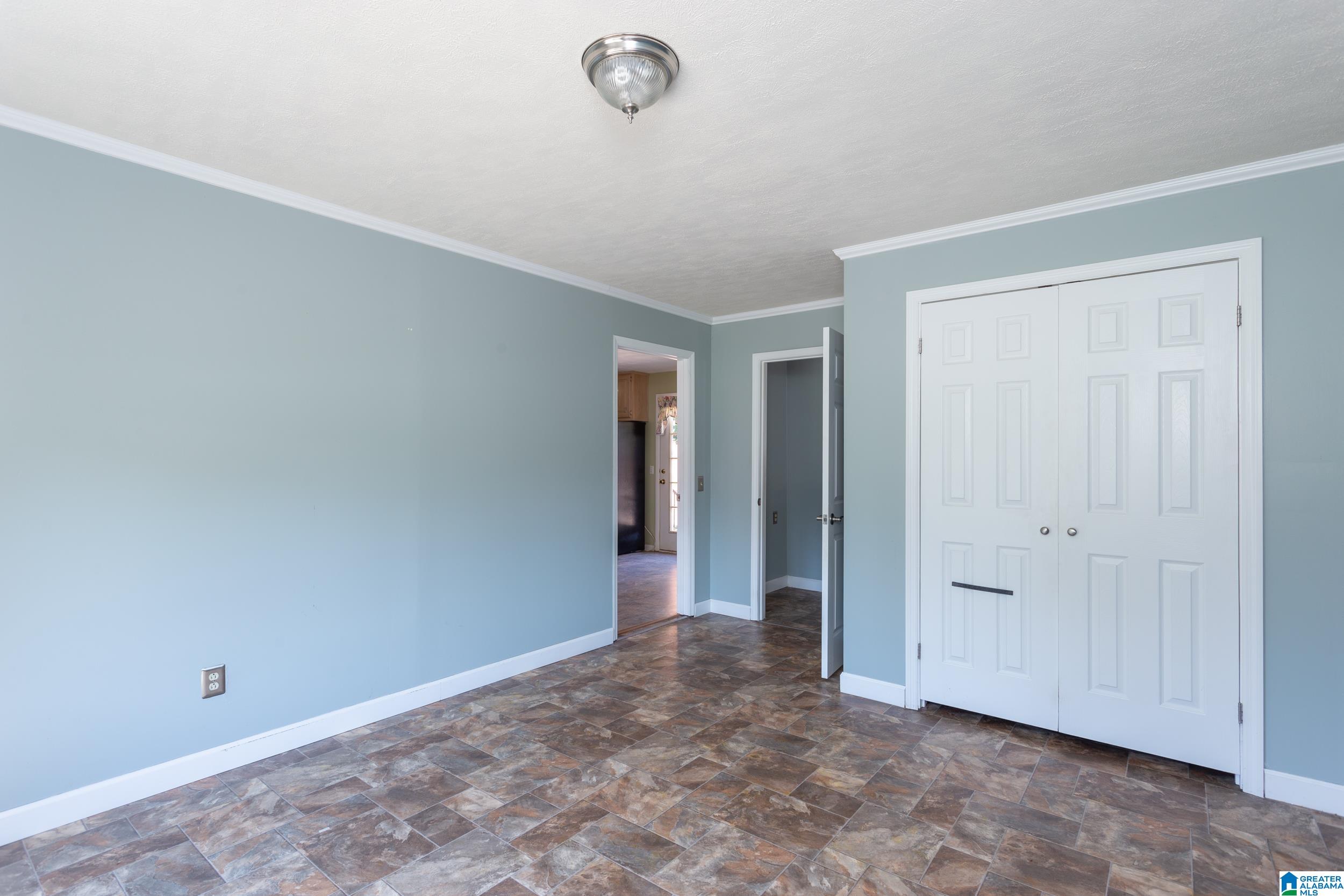 4105 Cloverdale Road Anniston, AL 36207 - Photo 13 of 36