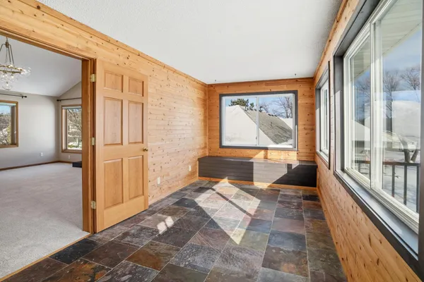 $999,900 | 1162 Lakewood Drive South, Maplewood, MN 55119