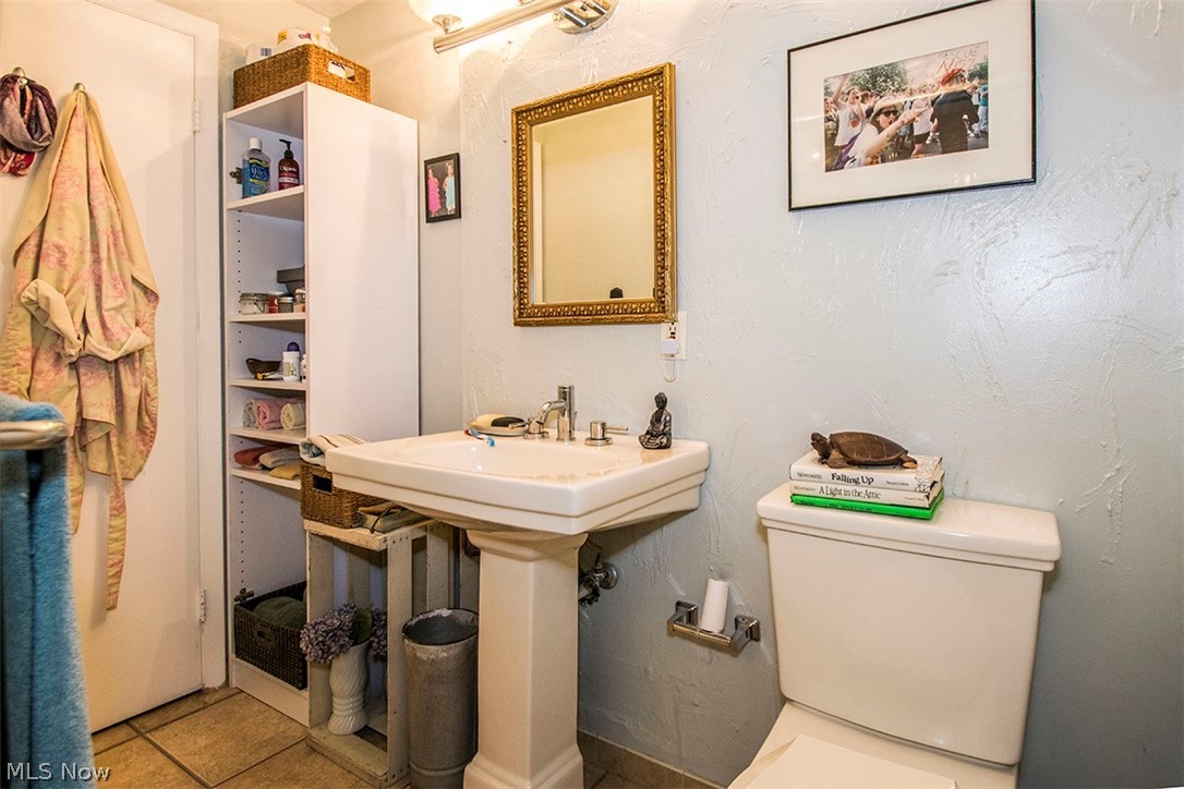 14457 Triskett Road Cleveland, OH 44111 - Photo 16 of 25 Gallery Image 16