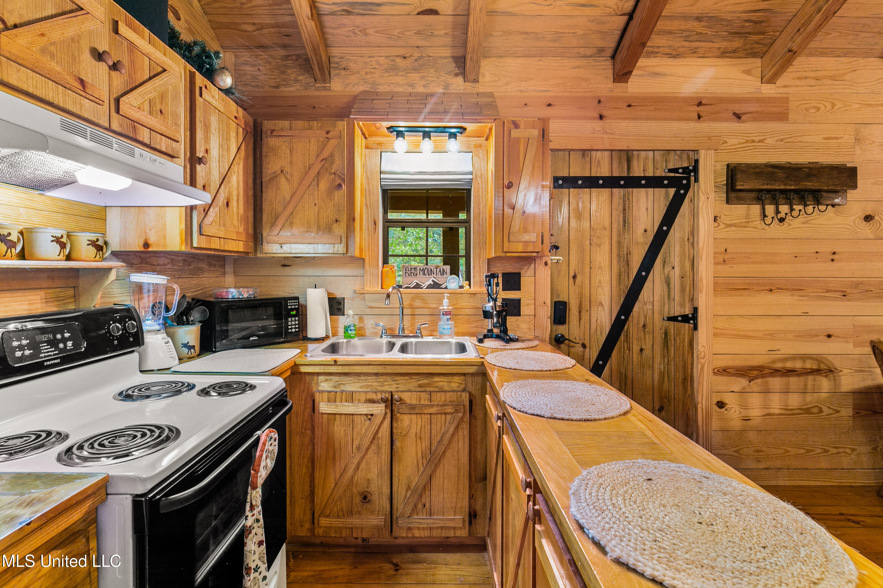 3011 Crowder Creek Road Carthage, MS 39051 - Photo 50 of 103 cabins2023-60