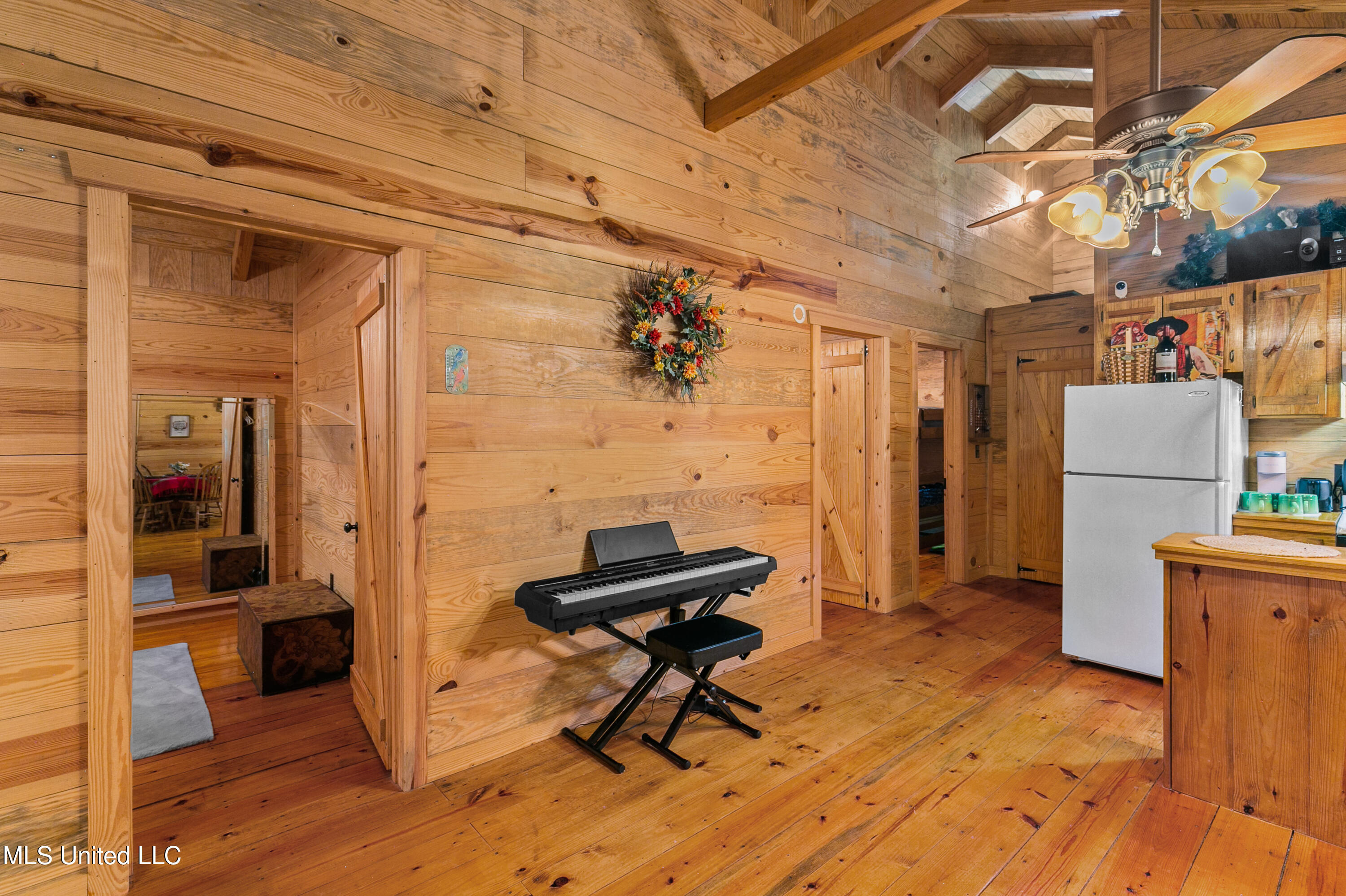 3011 Crowder Creek Road Carthage, MS 39051 - Photo 51 of 103 cabins2023-58