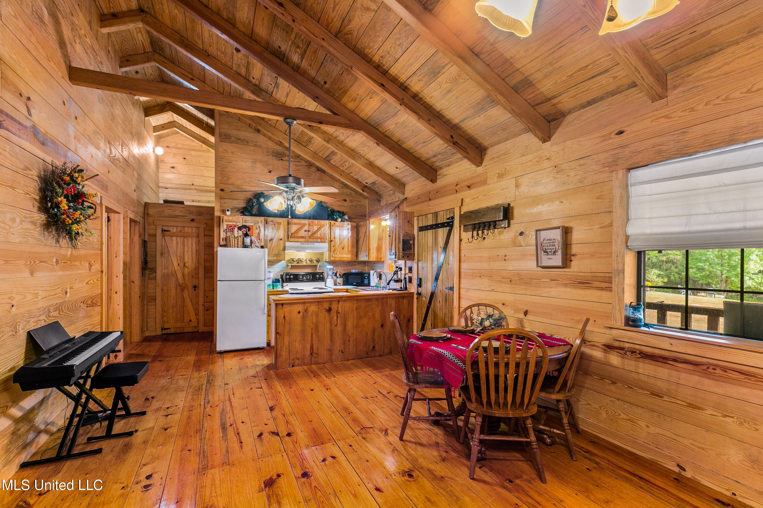 3011 Crowder Creek Road Carthage, MS 39051 - Photo 52 of 103 cabins2023-57