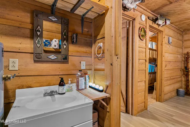 $499,900 | 3011 Crowder Creek Road, Carthage, MS 39051