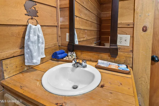 $499,900 | 3011 Crowder Creek Road, Carthage, MS 39051