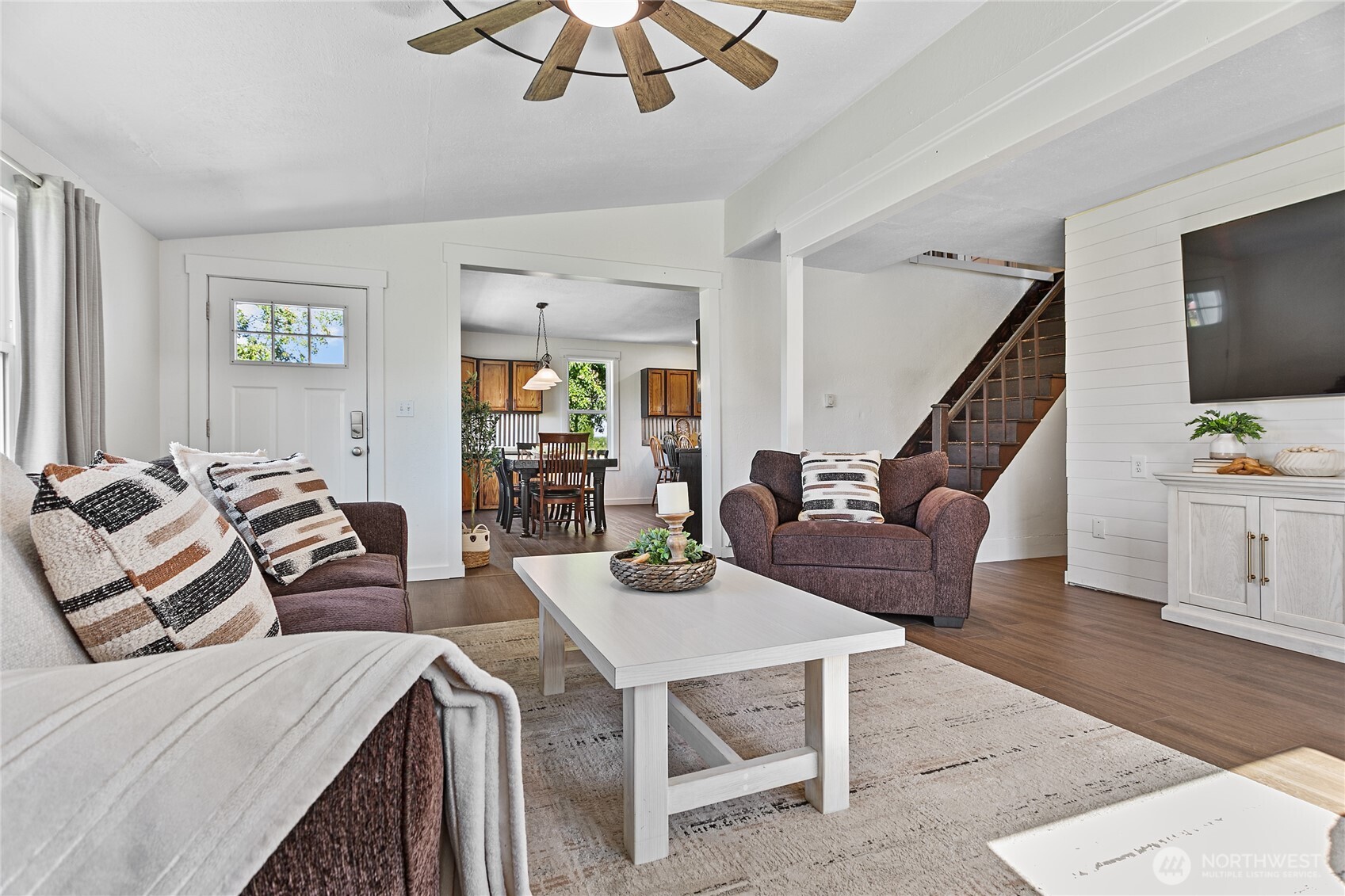 2654 Halverstick Road Lynden, WA 98264 - Photo 4 of 39