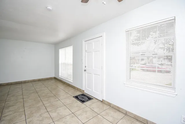 $1,695 | 5154 Markwood Lane, Houston, TX 77053