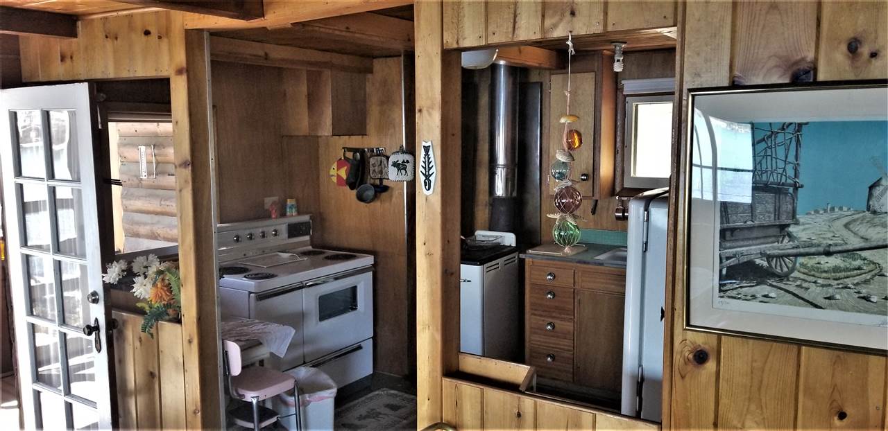 43965 Silver Beach Road Loon Lake, WA 99148 - Photo 5 of 20 Gallery Image 5