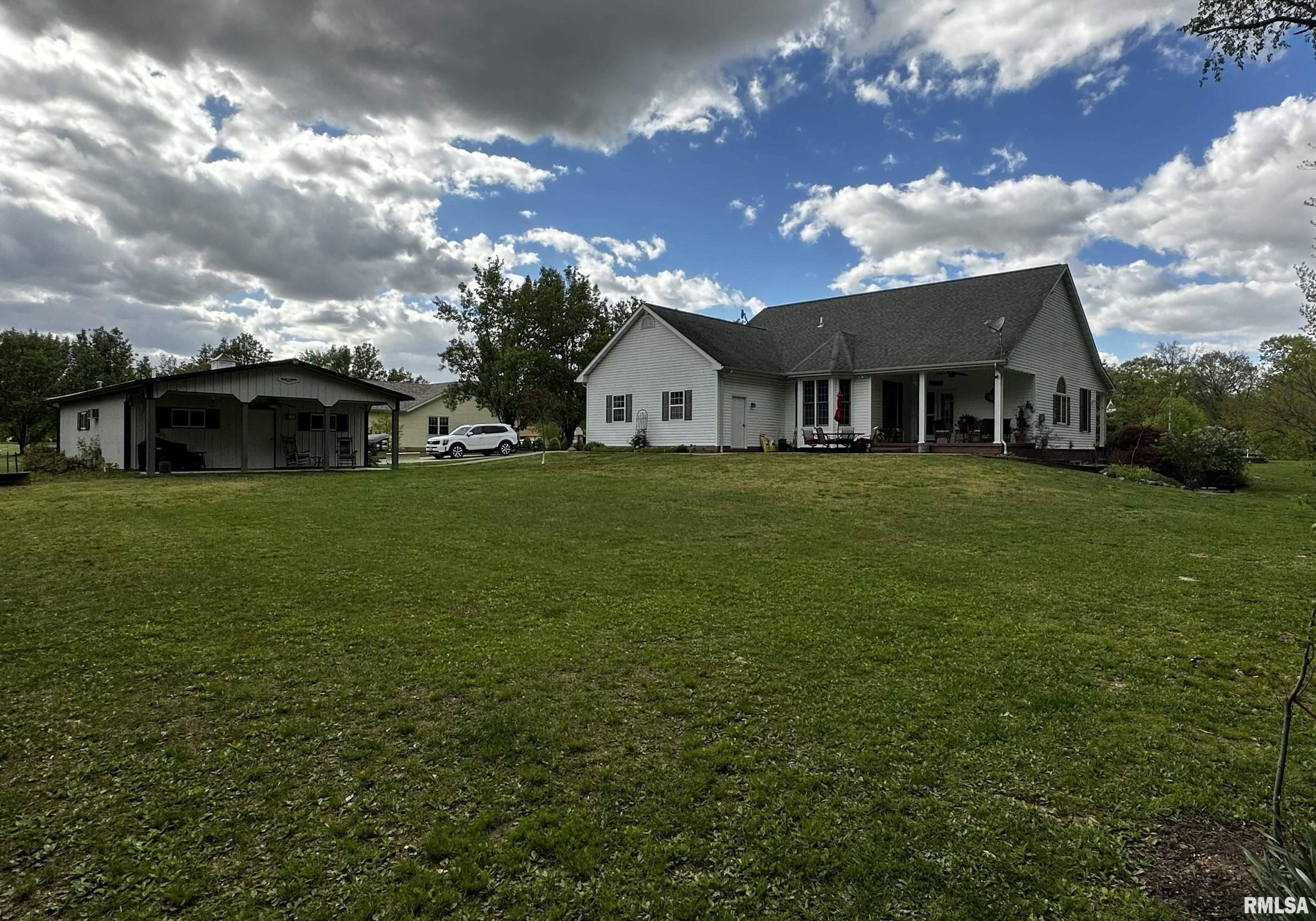 1722 Ullman Road Centralia, IL 62801 - Photo 13 of 91