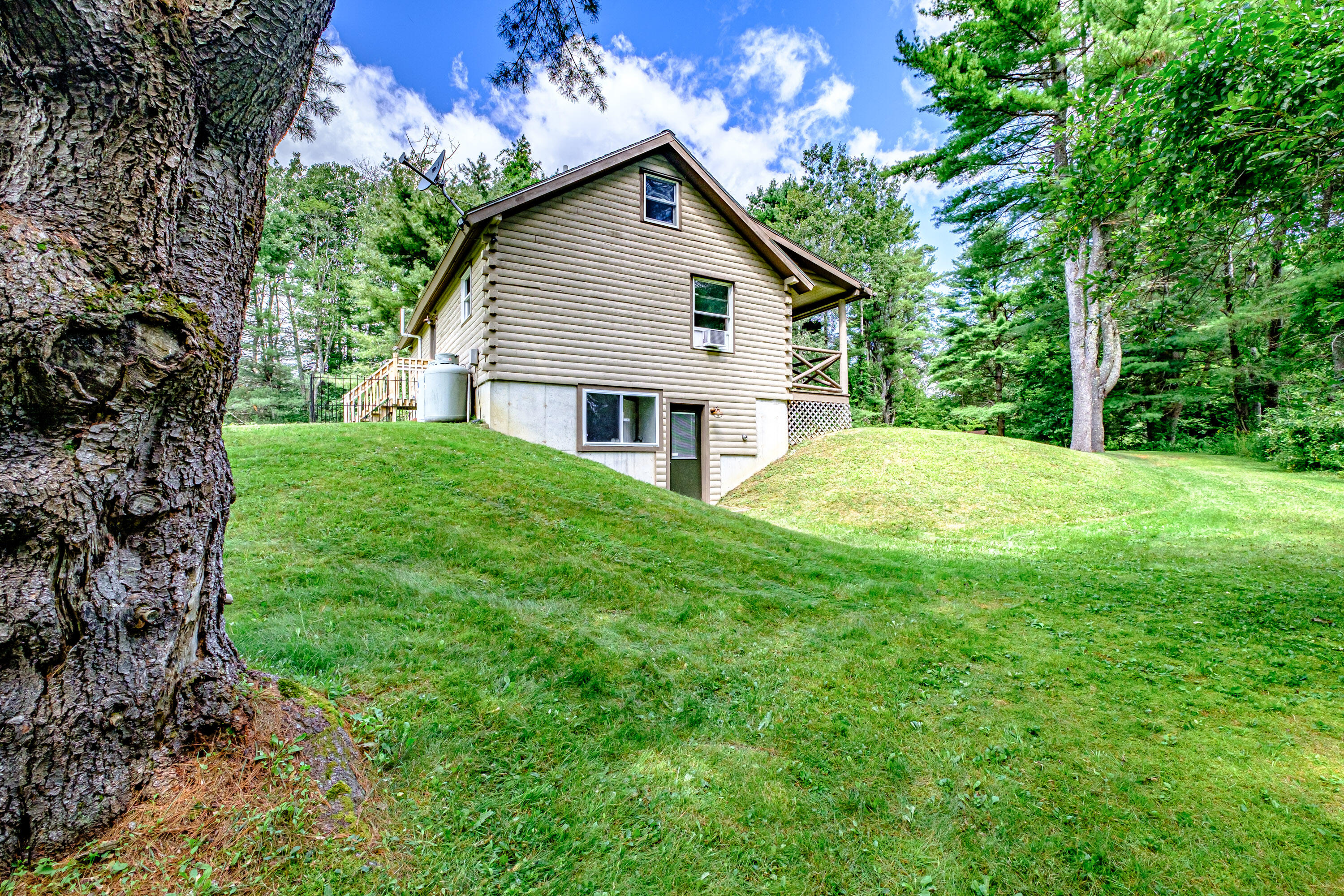 9 Otter Trace Brunswick, ME 04011 - Photo 4 of 28 20240823gp-61056