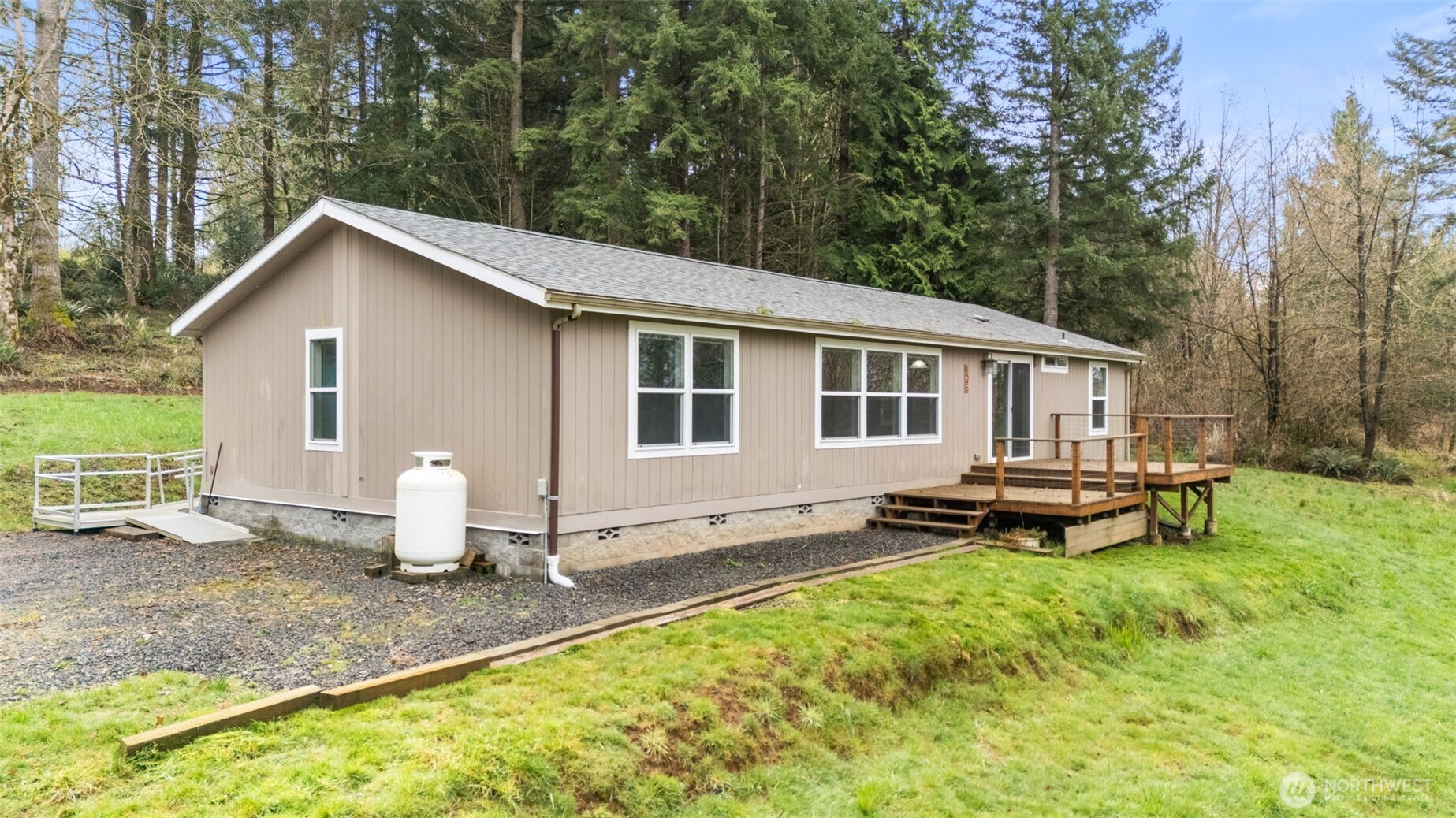 126 Burchett Road Onalaska, WA 98570 - Photo 3 of 24