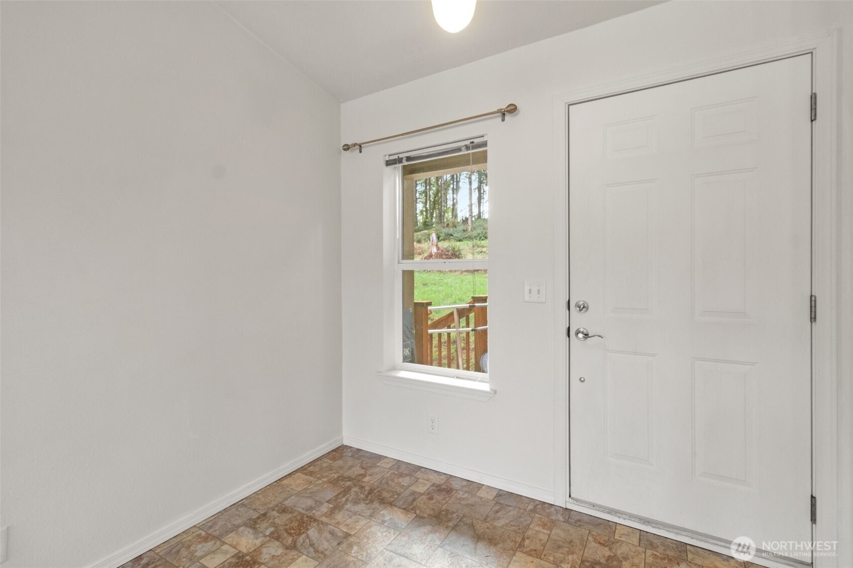 126 Burchett Road Onalaska, WA 98570 - Photo 6 of 24