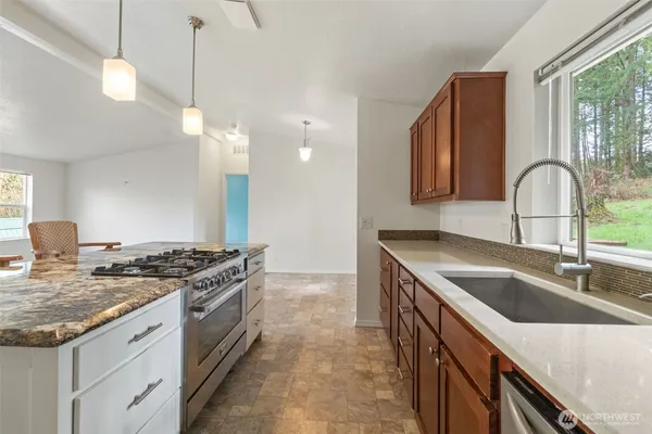 $485,000 | 126 Burchett Road, Onalaska, WA 98570