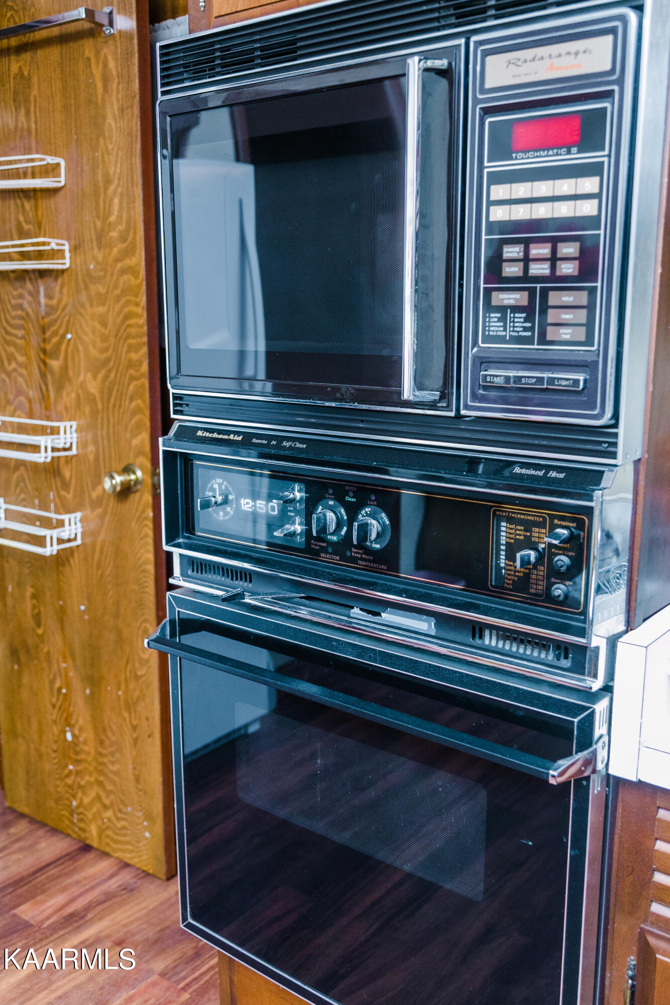 937 Radnor Road Maryville, TN 37804 - Photo 10 of 33 937Radnor-kitchen appliances