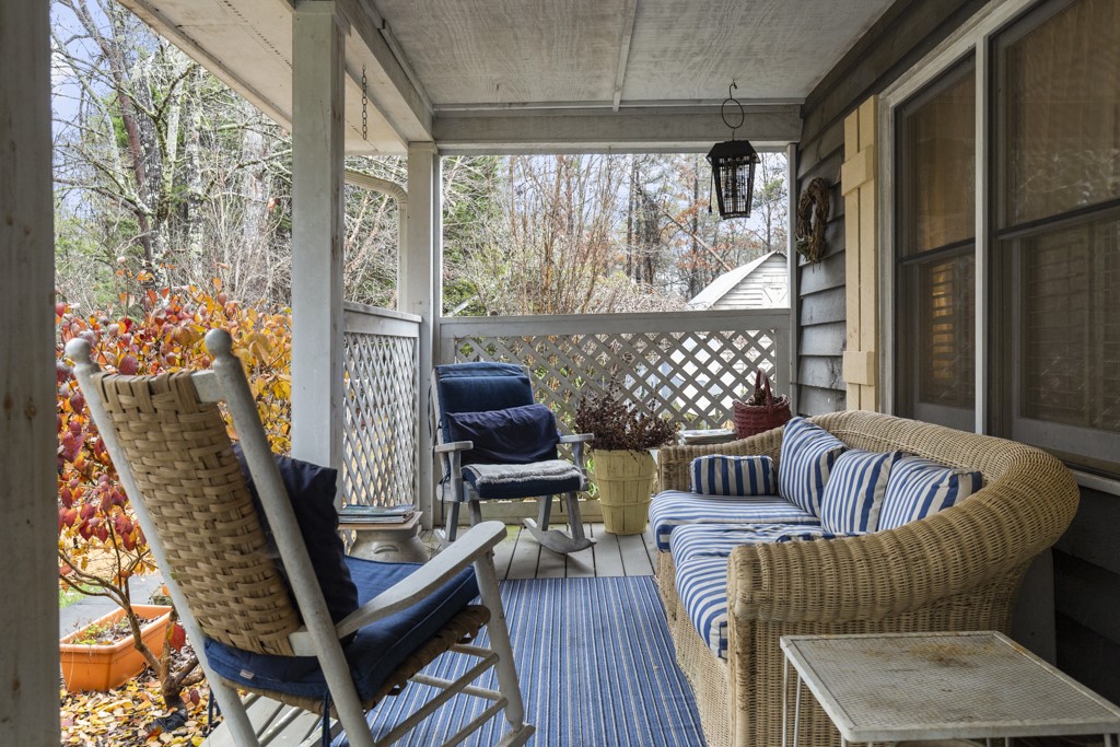 520 Land Bridge Road Mountain Rest, SC 29664 - Photo 13 of 33 Gallery Image 13