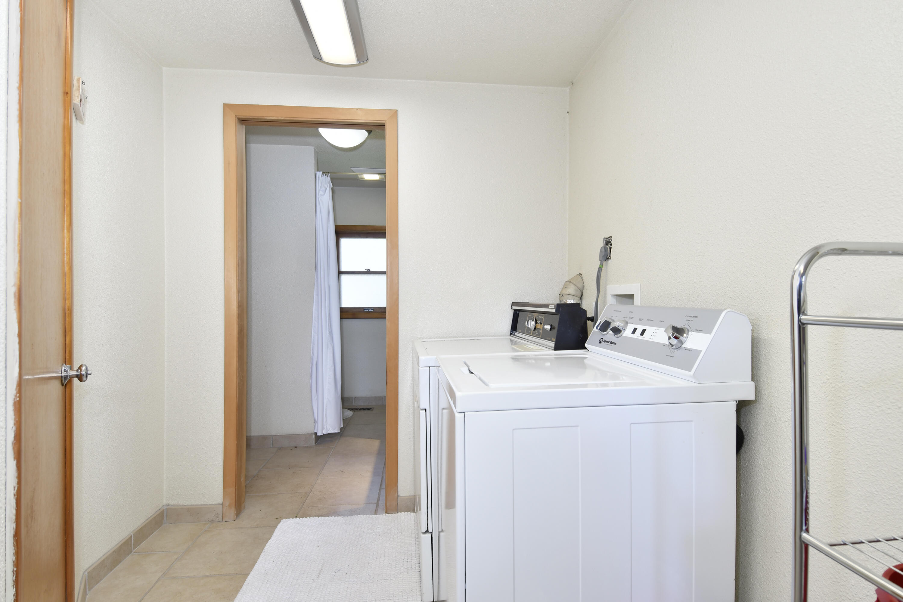 571 Northwest Wade Street Estacada, OR 97023 - Photo 20 of 45 36_Kathy Endicott 571 NW Wade St Estacad