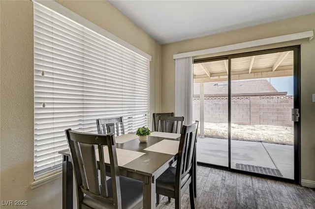 $1,600 | 4016 Calle Paula, Las Vegas, NV 89103