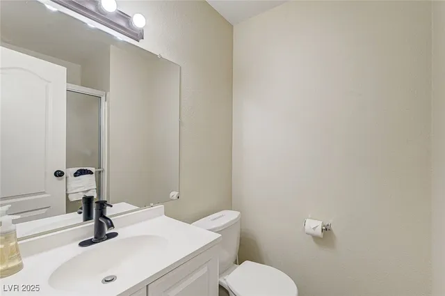 $1,600 | 4016 Calle Paula, Las Vegas, NV 89103