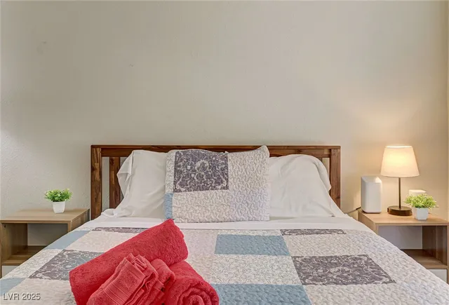 $1,600 | 4016 Calle Paula, Las Vegas, NV 89103