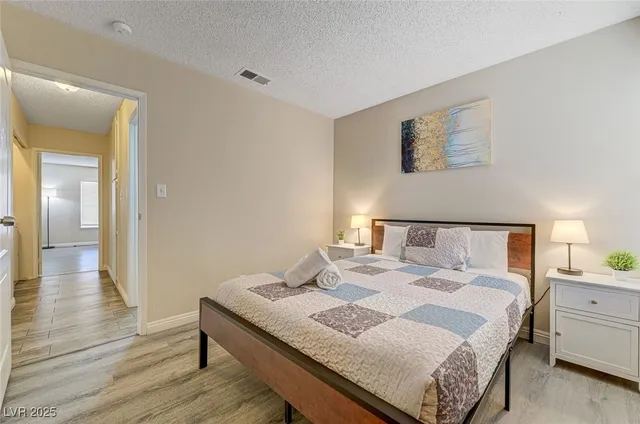 $1,600 | 4016 Calle Paula, Las Vegas, NV 89103