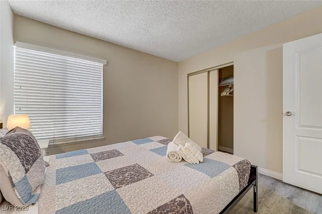 $1,600 | 4016 Calle Paula, Las Vegas, NV 89103