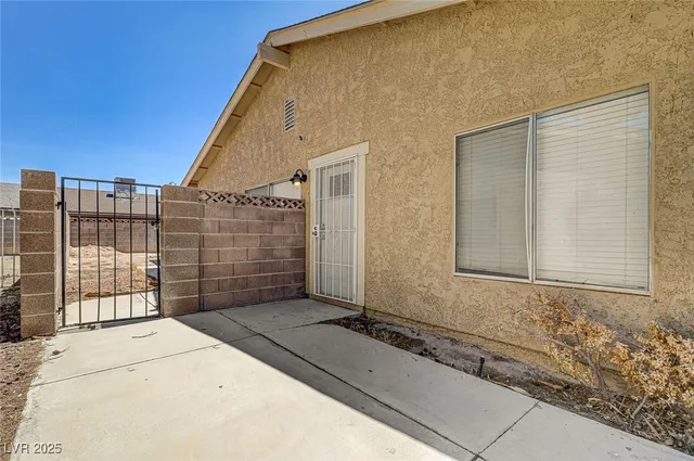 $1,600 | 4016 Calle Paula, Las Vegas, NV 89103