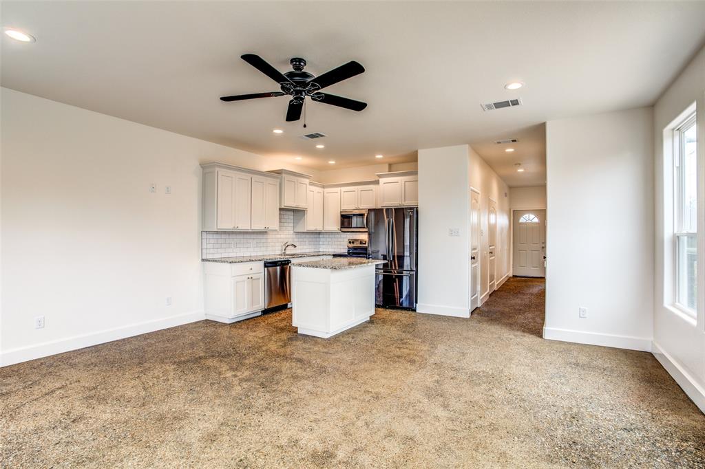 117 Dealva Court Weatherford, TX 76088 - Photo 7 of 22