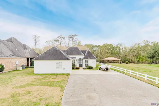 $639,000 | 5727 Island Road, Jarreau, LA 70749