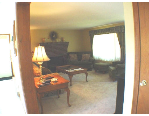 22 Bigelow Road Webster, MA 01570 - Photo 5 of 28 Gallery Image 5