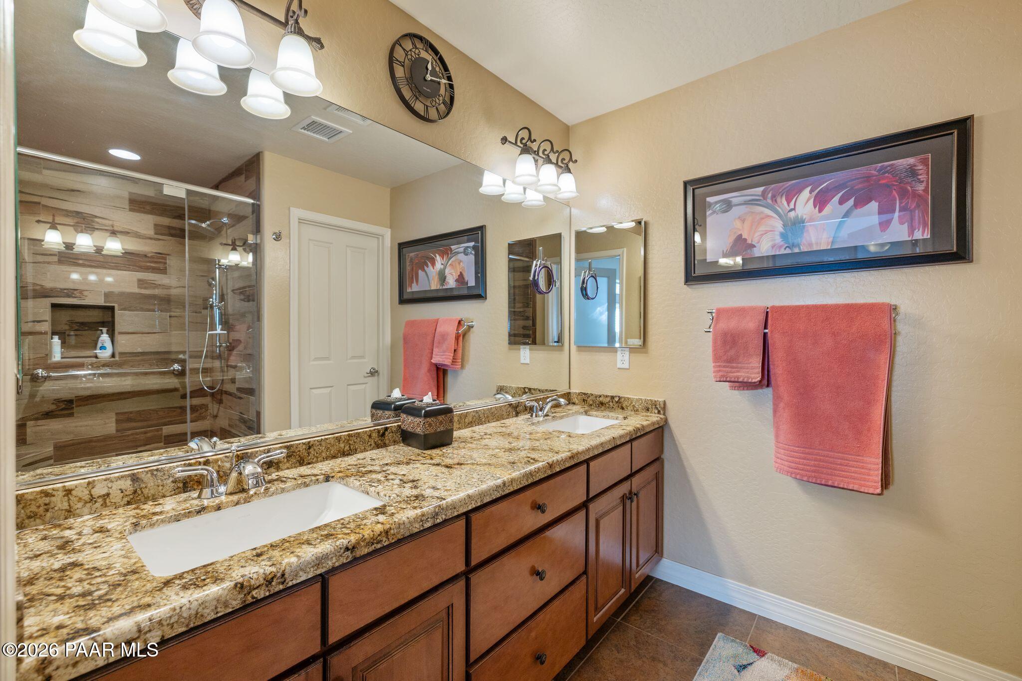 2902 Brooks Range Prescott, AZ 86301 - Photo 21 of 61 119-Primary Bathroom
