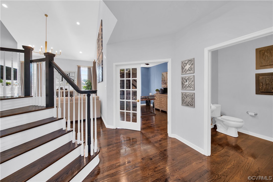 6418 Rivershook Terrace Moseley, VA 23120 - Photo 15 of 44 a view of a livingroom with furniture and stairs
