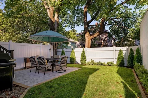 $2,400,000 | 133 Fayerweather Street, Unit 133, Cambridge, MA 02138