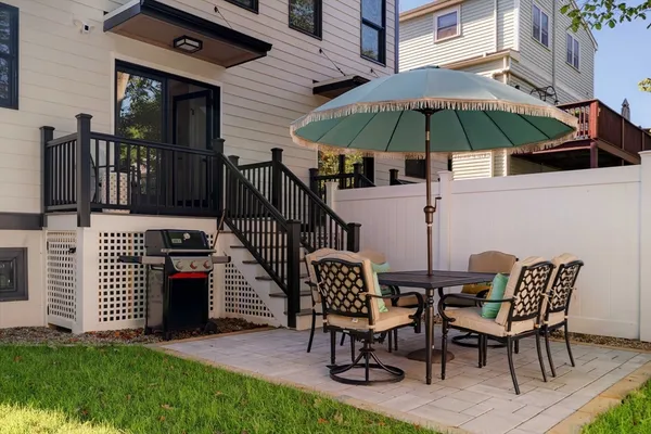 $2,400,000 | 133 Fayerweather Street, Unit 133, Cambridge, MA 02138