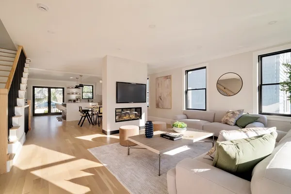 $2,400,000 | 133 Fayerweather Street, Unit 133, Cambridge, MA 02138