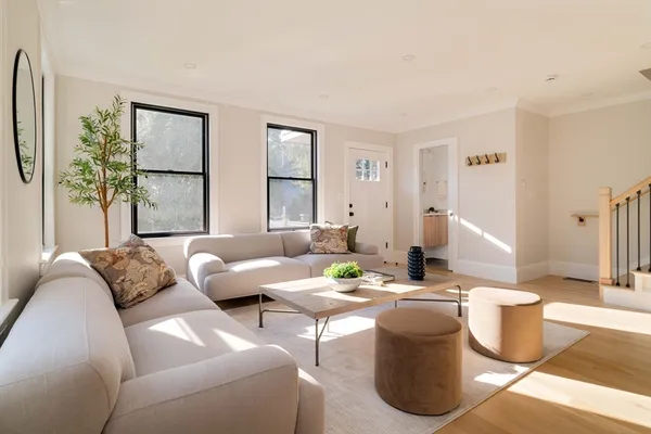 $2,400,000 | 133 Fayerweather Street, Unit 133, Cambridge, MA 02138