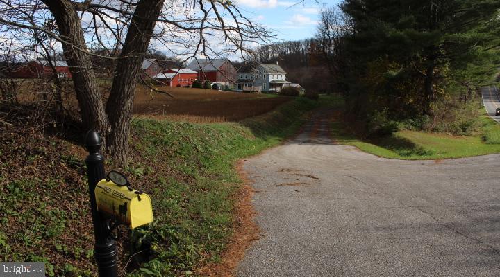 3656 Black Rock Road Upperco, MD 21155 - Photo 21 of 54 Driveway