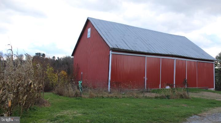 3656 Black Rock Road Upperco, MD 21155 - Photo 49 of 54 Barn