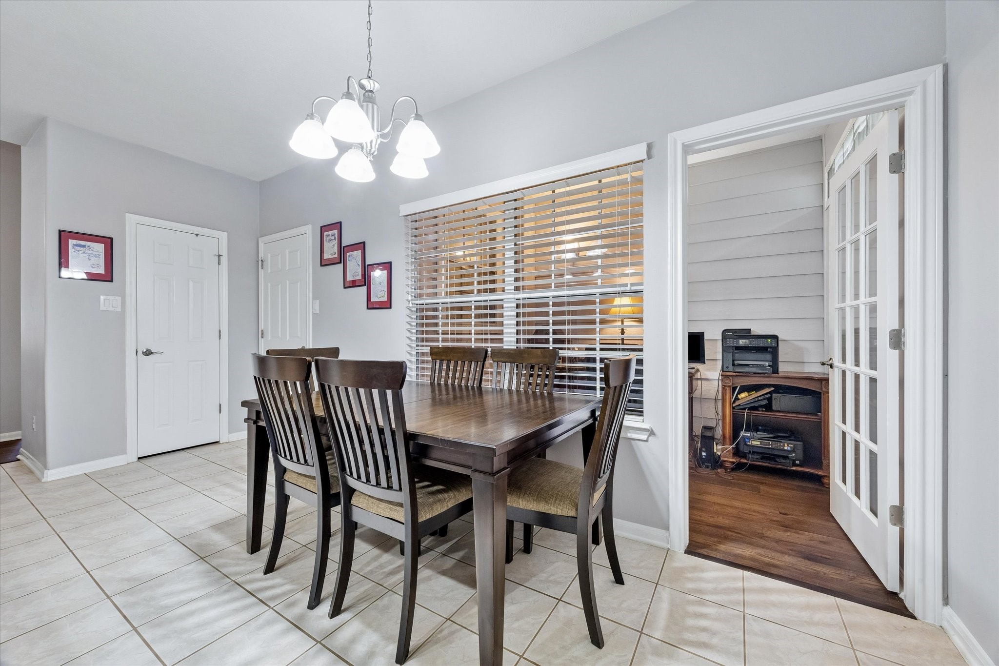 12423 Rutgers Park Court Houston, TX 77058 - Photo 7 of 29 a dining room with furniture and window