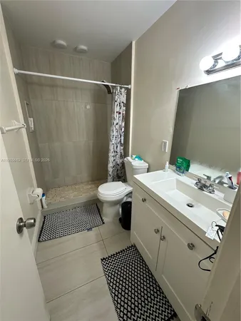 $2,400 | 8657 Southwest 5th Street, Unit 205, Pembroke Pines, FL 33025