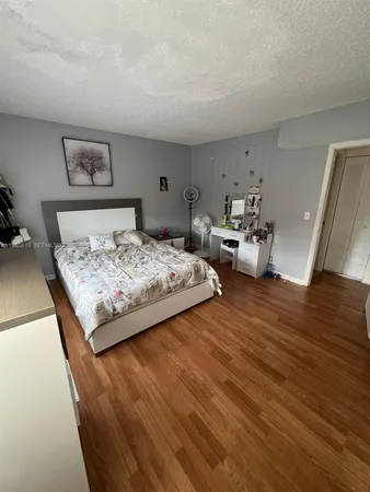 $2,400 | 8657 Southwest 5th Street, Unit 205, Pembroke Pines, FL 33025